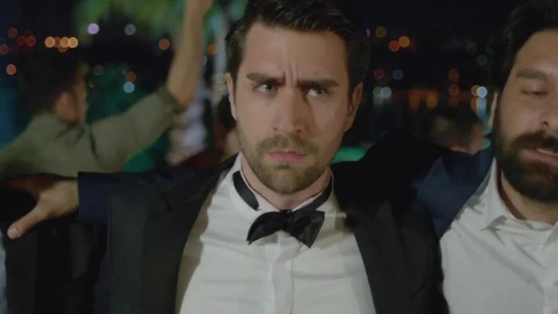 Кадры из сериала Любовь напоказ 4 серия 1 сезон (2019)